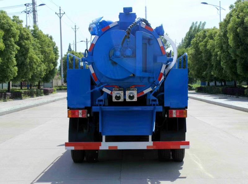 凱馬清洗5方吸污車(chē) 凱馬清洗5方吸污車(chē)