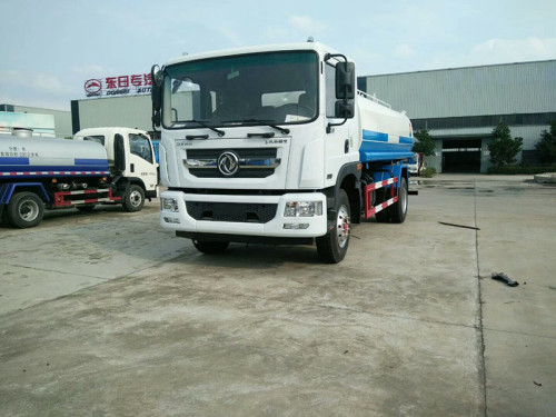 東風(fēng)D9灑水車(chē) 東風(fēng)D9灑水車(chē)