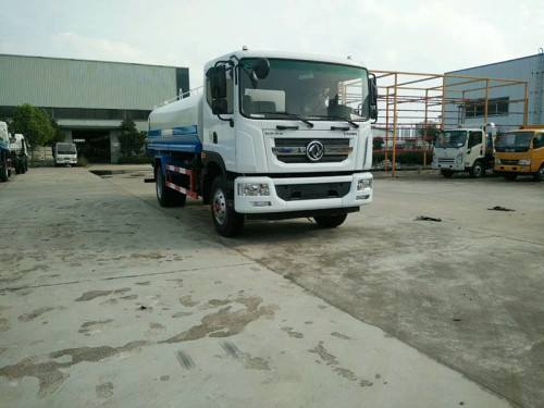 東風(fēng)D9灑水車(chē) 東風(fēng)D9灑水車(chē)