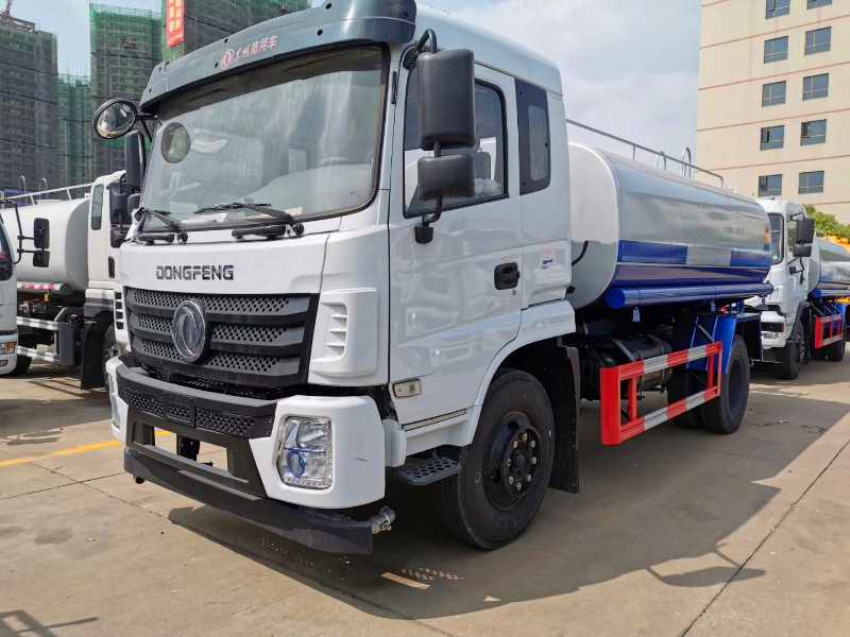 �׳��О�ˮ܇������׳��О�ˮ܇�S���N�ۣ��׳��О�ˮ܇�r���r���|�L(f��ng)���F(tu��n)��˾