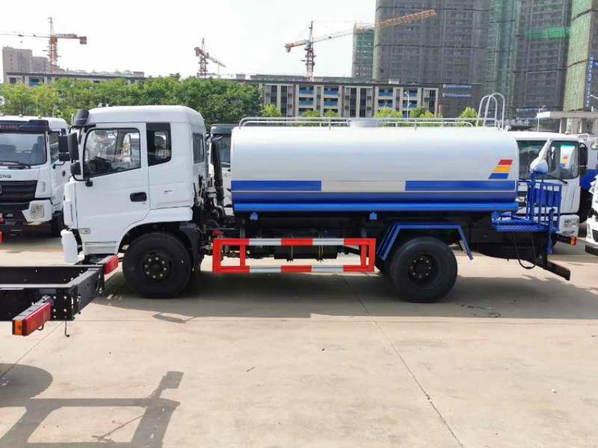 東風灑水車功能,東風灑水車配置,東風集團公司 東風灑水車功能,東風灑水車配置,東風集團公司