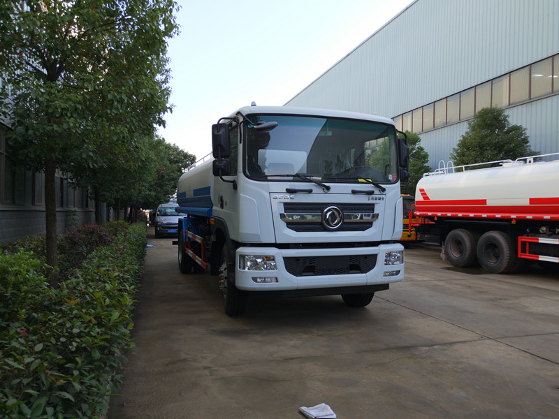 東風(fēng)D9多利卡灑水車︱12方灑水車-12噸灑水車廠家價(jià)格報(bào)價(jià)-湖北程力集團(tuán) 東風(fēng)D9多利卡灑水車︱12方灑水車-12噸灑水車廠家價(jià)格報(bào)價(jià)-湖北程力集團(tuán)