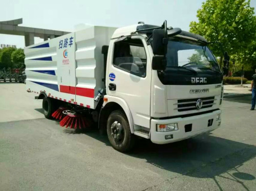 道路清掃車(chē)的發(fā)展的怎樣-湖北程力 道路清掃車(chē)的發(fā)展的怎樣-湖北程力