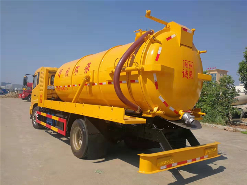 12噸吸污車 12噸吸污車