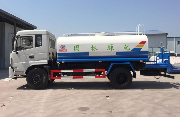 農(nóng)用灑水車 灑水車多少錢一輛 特色產(chǎn)品 農(nóng)用灑水車 灑水車多少錢一輛 特色產(chǎn)品