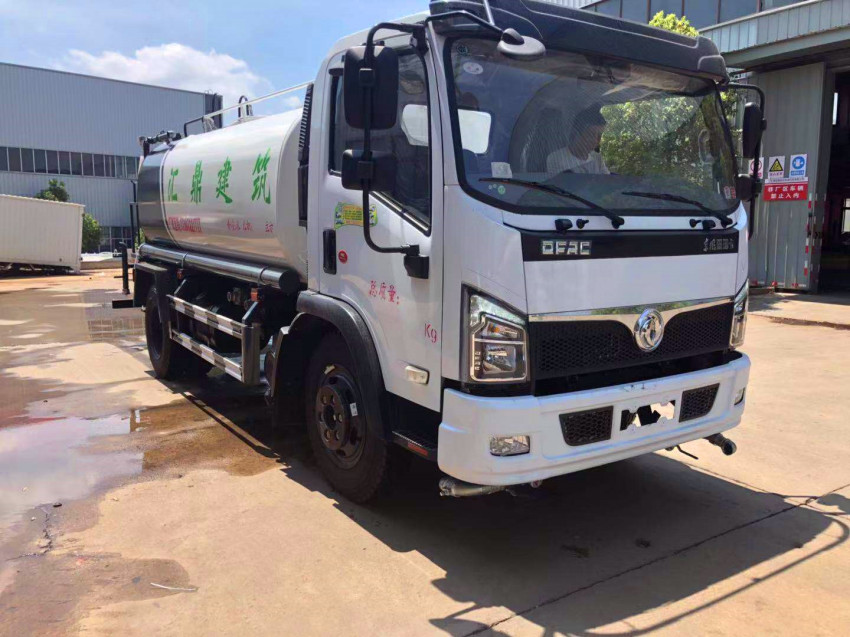 8噸灑水車-程力威牌CLW5120GSS6型灑水車-程力集團 8噸灑水車-程力威牌CLW5120GSS6型灑水車-程力集團