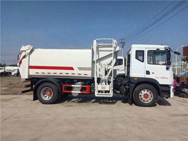 東風(fēng)多利卡D9餐廚垃圾車-東風(fēng)餐廚垃圾車價(jià)格報(bào)價(jià)-湖北程力 東風(fēng)多利卡D9餐廚垃圾車-東風(fēng)餐廚垃圾車價(jià)格報(bào)價(jià)-湖北程力