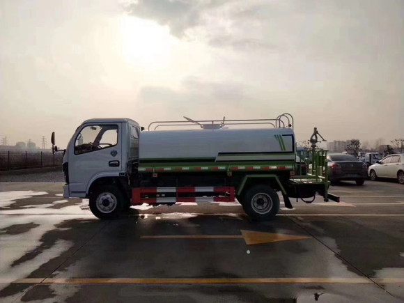 東風(fēng)5噸灑水車價(jià)格 5噸工地灑水車價(jià)格-湖北程力 東風(fēng)5噸灑水車價(jià)格 5噸工地灑水車價(jià)格-湖北程力