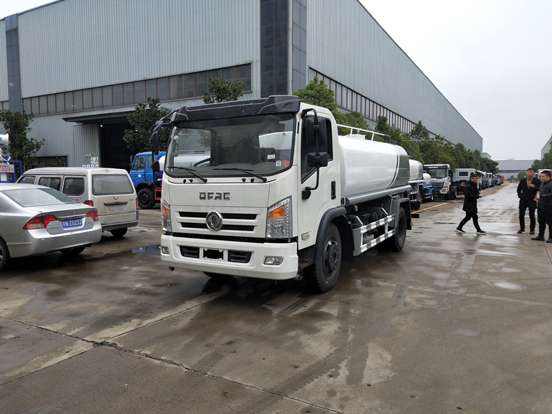 灑水車養(yǎng)護要點您知道幾點-灑水車保養(yǎng)維修 灑水車養(yǎng)護要點您知道幾點-灑水車保養(yǎng)維修