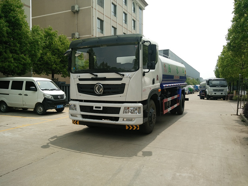 程力集團(tuán)灑水車-灑水車-適合建筑工地的灑水車-湖北灑水車廠家直銷 程力集團(tuán)灑水車-灑水車-適合建筑工地的灑水車-湖北灑水車廠家直銷