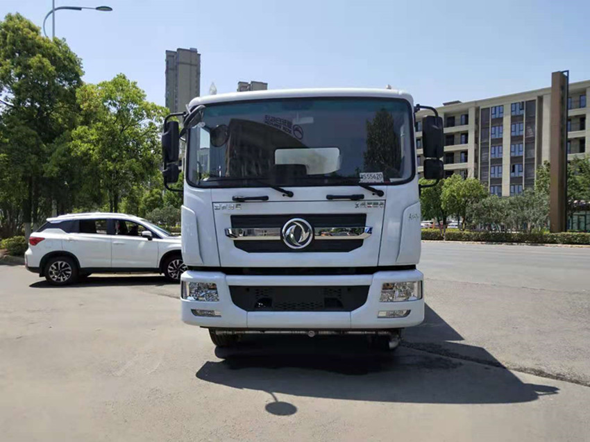 園林綠化灑水車多少錢|灑水車廠家報(bào)價(jià)直銷_配置_圖片 園林綠化灑水車多少錢|灑水車廠家報(bào)價(jià)直銷_配置_圖片