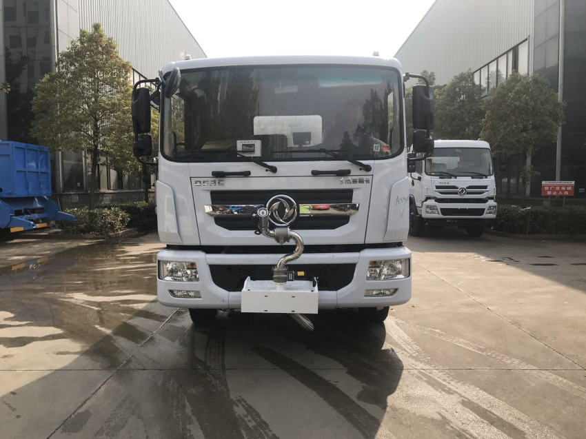 愛心環(huán)衛(wèi)灑水車師傅- 使用救火刷爆朋友圈為灑水車師傅點(diǎn)贊 愛心環(huán)衛(wèi)灑水車師傅- 使用救火刷爆朋友圈為灑水車師傅點(diǎn)贊