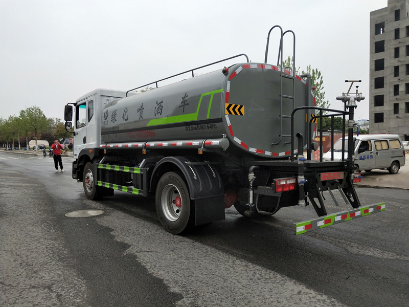 東風(fēng)12噸灑水車 東風(fēng)12噸灑水車