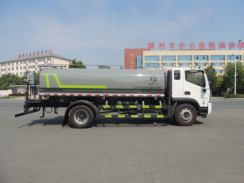 12方灑水車 12方灑水車