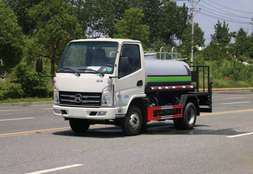 凱馬藍牌2噸灑水車圖片